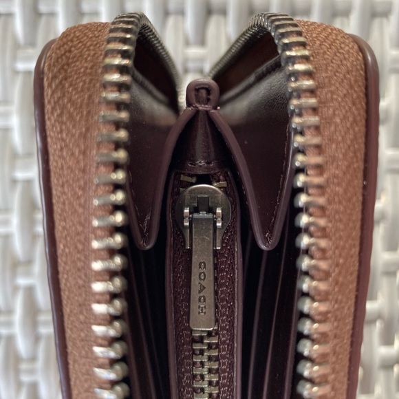 COACH Monogram V5 Tan True Pink and Brown Leather Wallet - Picture 5 of 7